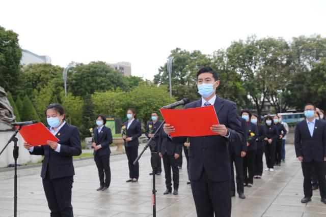 广东省援荆医疗队王烁，白衣战士的抗疫英雄事迹